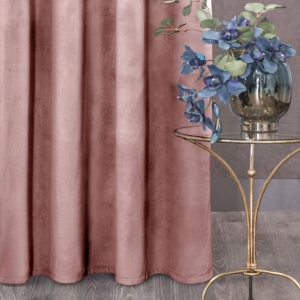 Zaslona_z_miekkiego_welwetu_o_aksamitnej_strukturze_Pudrowy_Roz_373429_2.jpg